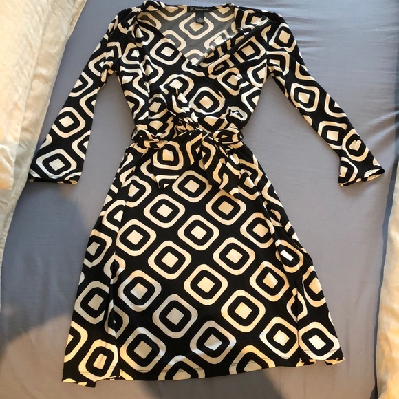 Womens wrap dress - Picture 3 of 4
